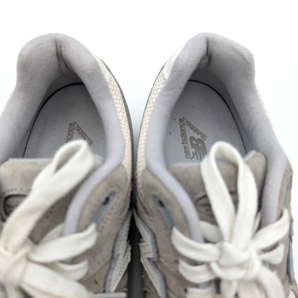 New Balance 2002R Lace Up Sneaker Shoes Unisex Gray Size USW9/M7.5 EU40.5 - Picture 12 of 13